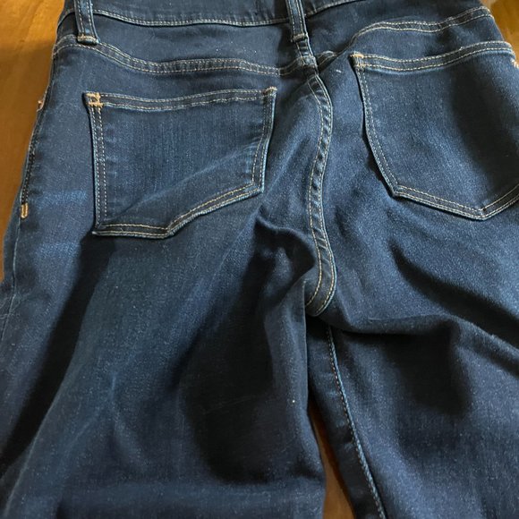 Madewell dark wash skinny. jeans - Picture 3 of 6